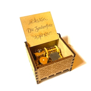 Die Zauberflöte | Wind-up & Hand-crank Wooden Music Box | Custom Engraving | Free Gift Box | Perfect Gift for Music-lover