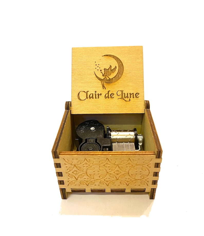 Clair de Lune | Wooden Music Box| Wind-up & Hand-crank Versions | Custom Engraving | Free Gift Box | Perfect Gift for Classical Music Lovers image 2