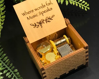 Wooden Wind-up Music Box | Custom Engraving | Choice of Over 100 All-time-Favorite Pop-jazz Classics | Free Gift Box | Gift for Music-lovers