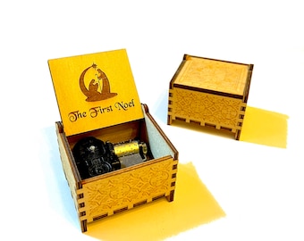 The First Noel | Christmas Carols | Wooden Music Box | Wind-up & Hand-crank Versions | Custom Engraving | The Perfect Christmas Gift