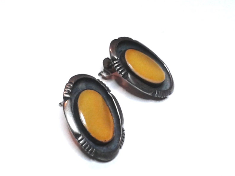 Vintage Native Southwest Sterling Silver Yellow Mother of Pearl Earrings