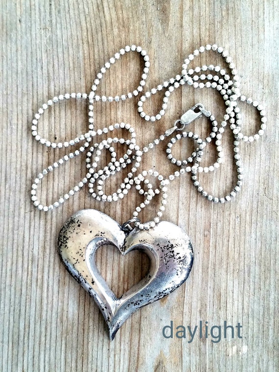 Heavy Sterling Silver Antique Heart Pendant Neckl… - image 4