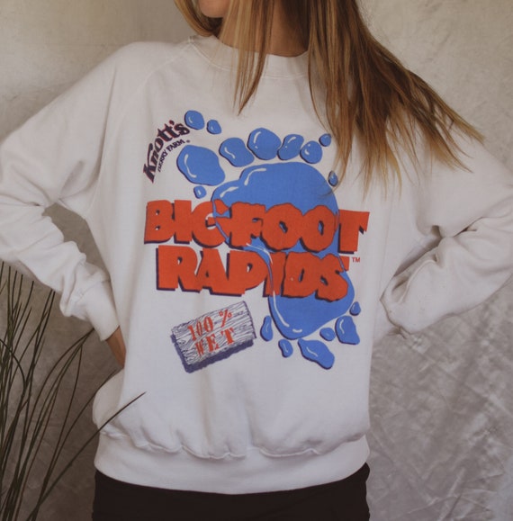 90s Knotts Berry Farm vintage sweatshirt Bigfoot G