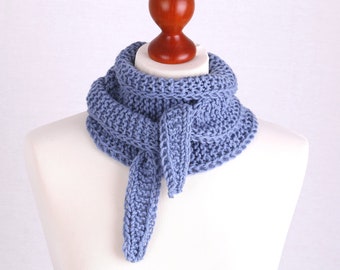 Small scarf Sophie scarf in light blue with merino wool