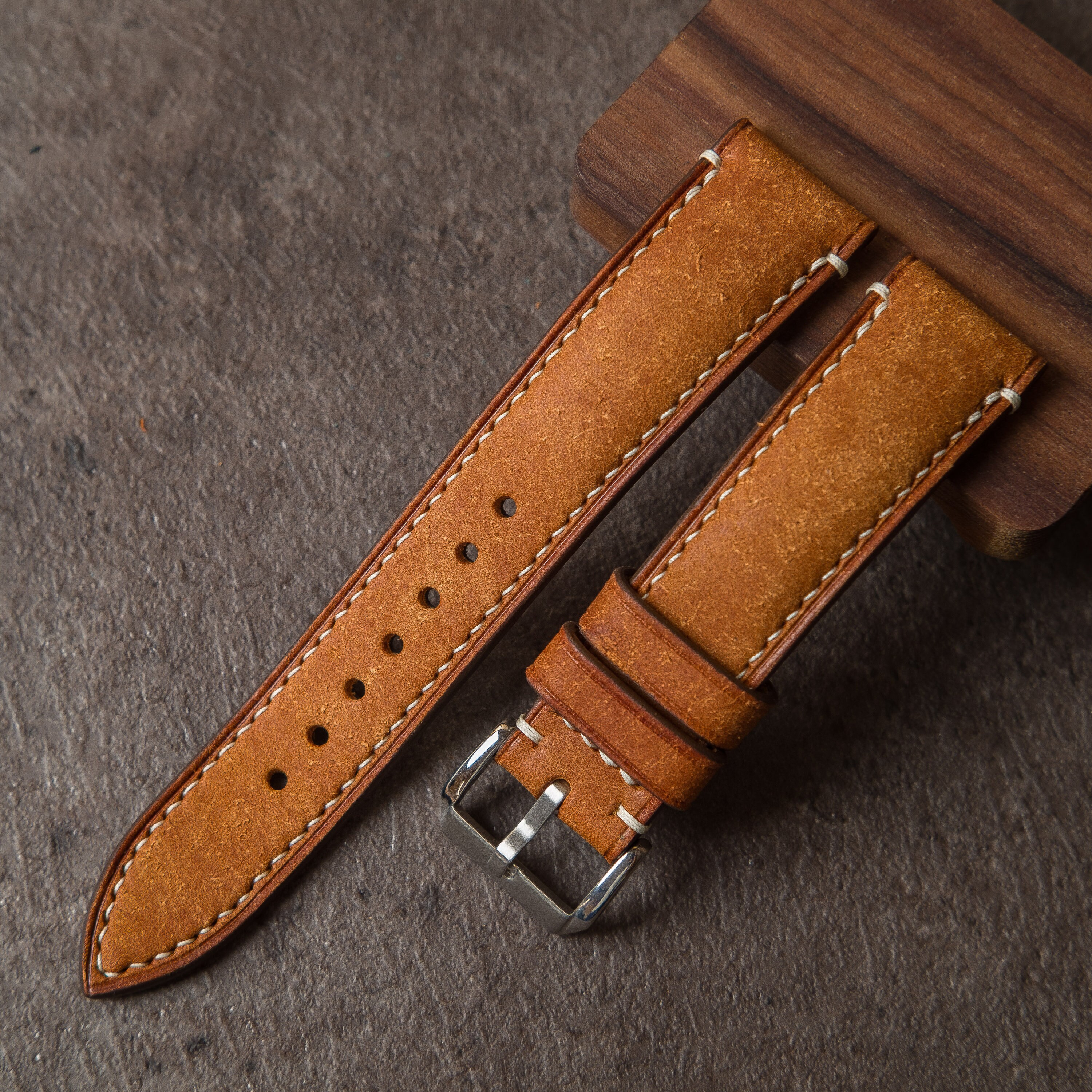 Bracelet En Cuir Marron Pour Montre - Largeur 16 Mm - Fermoir Inclus - Neuf