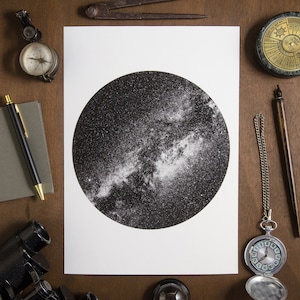 Vía Láctea, impresión fotográfica celestial en papel Baryta con diseño circular, astrofotografía poética y consciente, póster de cielo estrellado