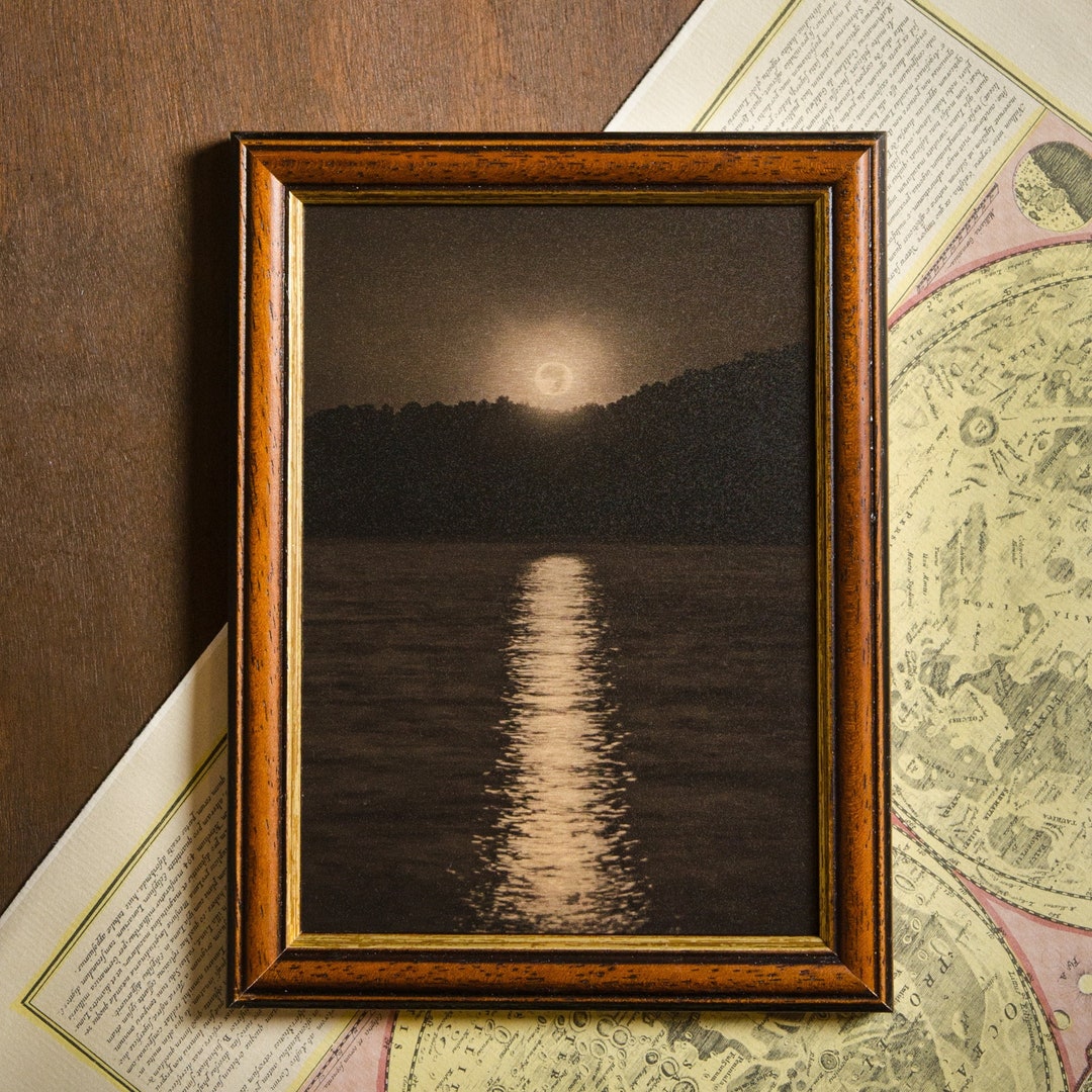 Full Moon Wall Art Print in Vintage Design, Framed Photo on Gold ...