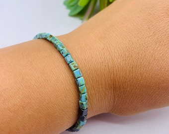 Braccialetto con perline turchesi: perline cubiche Miyuki Picasso