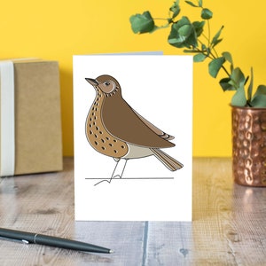Tarjeta de felicitación de pájaro tordo, tarjeta de cumpleaños, tarjeta de pájaro, sostenible y dibujada a mano.