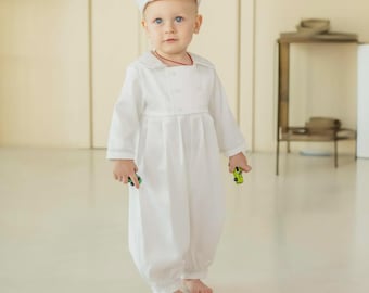 Combinaison de baptême pour bébé garçon avec casquette gavroche et chaussons personnalisés – Tenue de baptême blanche