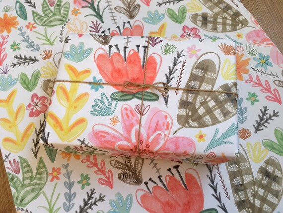 Gift Wrap - Floral Design Wrapping Paper - 100% recycled and recyclable