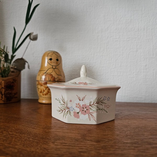 St Michael Lidded Ceramic Trinket Box  Japan Collection  Trinket Box Boite a Bijoux Made in the UK