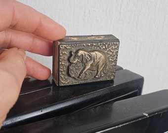 Vintage Brass Elephant design top Matchstick Box, Animal Lovers Gift,  kitsch hand crafted Decorative Matchbox, Collectible.