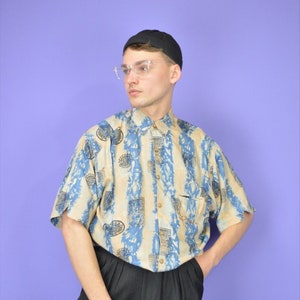Vintage two colour graphic abstract print short sleeve shirt {K174}