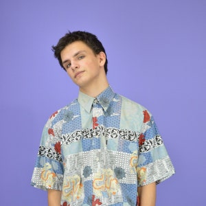 Vintage abstraktes hawaiianisches Festival Grafik mehrfarbiges Shirt {K43}