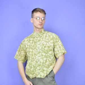 Vintage yellow graphic print short sleeve shirt {K394}