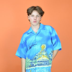 Vintage blue Hawaiian graphic print short sleeve shirt {K198}