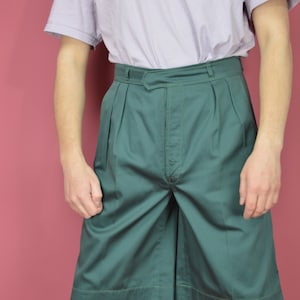 Vintage dark green classic cotton pocket cargo shorts {S19}