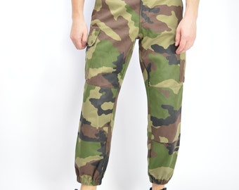 Vintage Camouflage Cotton Cargo Pants - Military Style Size 29