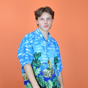 Vintage blue graphic HAWAIIAN print short sleeve shirt {K360}