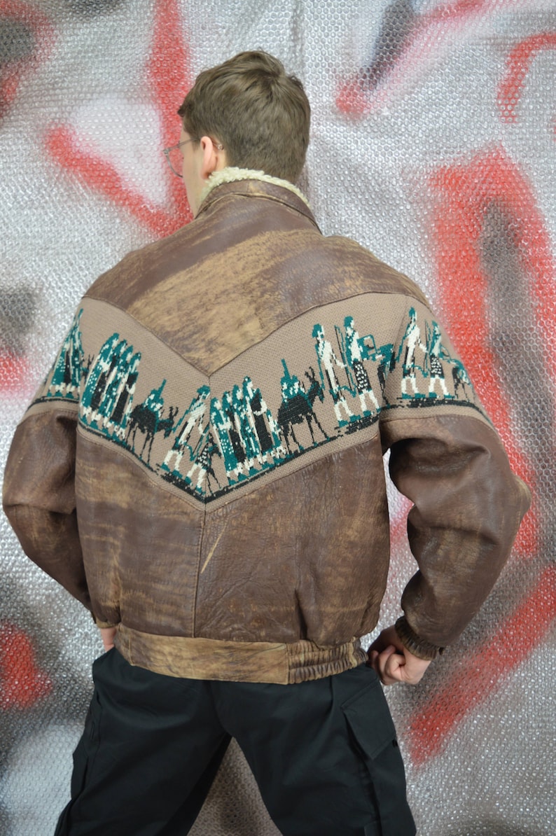 Vintage brown retro 80/'s graphic leather bomber jacket