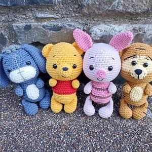 Set Winnie Pooh en vrienden / Knorretje / Teigetje / Iejoor / Roo / afgewerkt speelgoed / babykamer