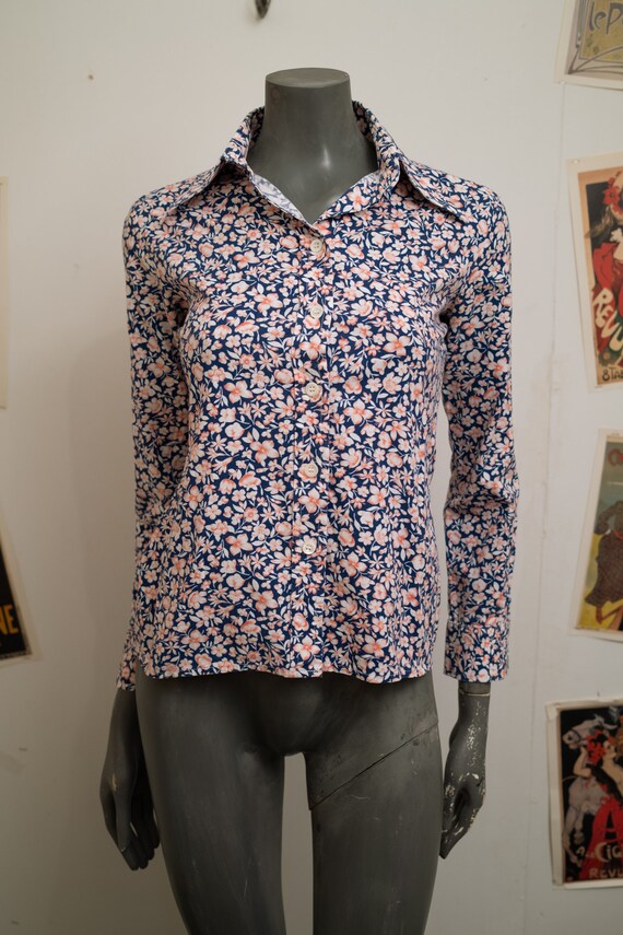 1970s Pret a Porter Flower Blouse