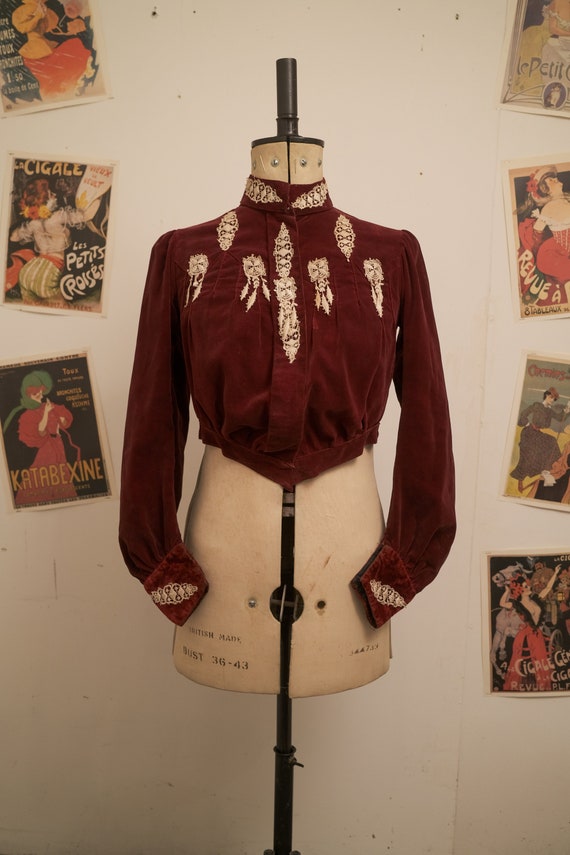 1905-1910 Victorian Burgundy Velvet Jacket with La