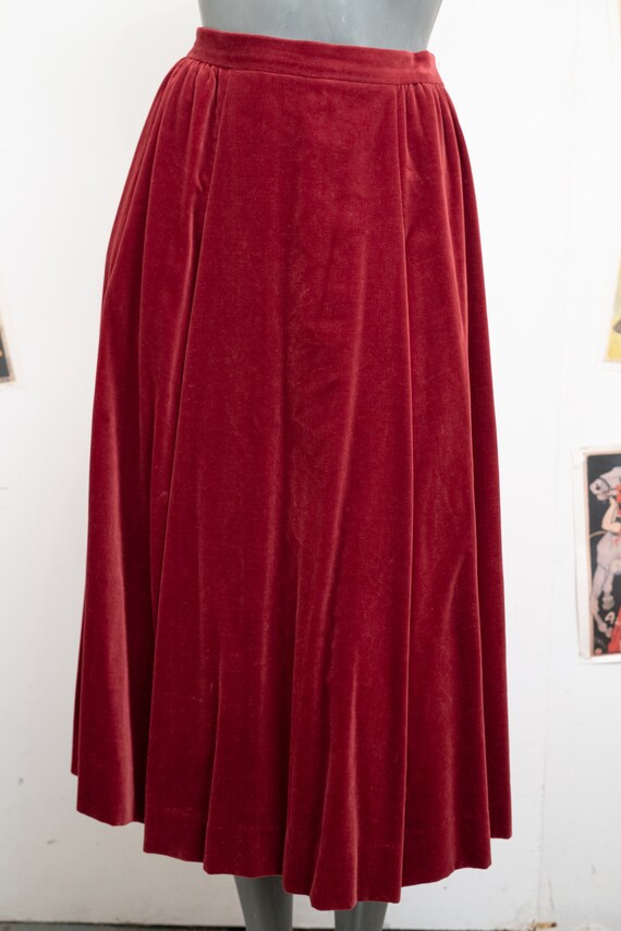 Jaeger Velvet claret Skirt with Pockets