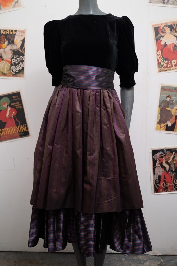 Laura Ashley Puffed Sleeves Velvet Taffeta Dress