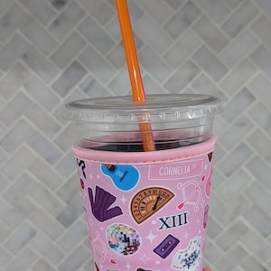 Swiftie TS Pink Coffee Sleeve || Coffee Sleeve || Drink Cozie || Swiftie Girl Fan Coffee Sleeve | Drink Holder || Coffee Lover Swiftie Gift