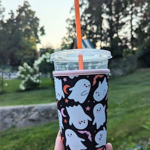 Cute Ghostie Ghost Coffee Coozie Sleeve || Cup Sleeve || Drink Cozie || Ghostie Coffee Sleeve || Drink Holder || Coffee Lover Gift for Her