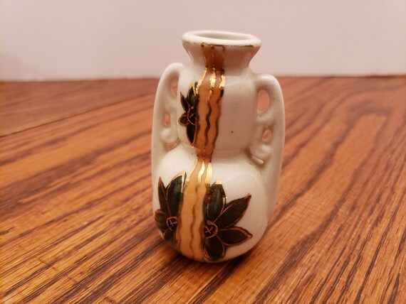 Vintage Occupied Japan Miniature Vase With Large Flowers And Etsy