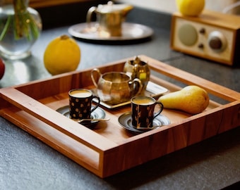 Plateau en bois, plateau de service, plateau de transport pour la cuisine, plateau petit déjeuner fait main, pièce individuelle faite à la main