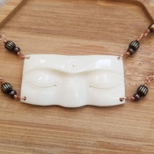 Buddha Eyes Necklace, Buddha Necklace, Pearl Necklace, Buddha Necklace, Bone Pendant, Buddha Eyes, Bib Necklace