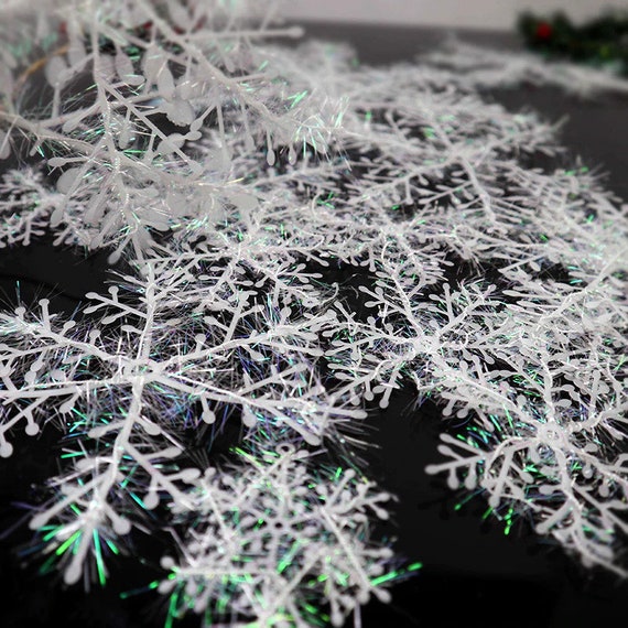 2020 Blue White Christmas Plastic Snowflakes - China Christmas