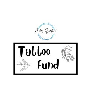 Op de afbeelding: Zwart-witte illustratie van een draak en een vogel met de tekst "Tattoo Fund" in een zwarte rechthoek.