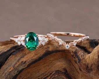 Oval cut Emerald engagement ring set Vintage Rose gold wedding ring Dainty women ring Cluster Bridal ring set Promise Anniversary ring gift