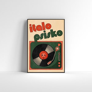 Peut inclure: Affiche encadrée avec une illustration rétro d'un tourne-disque. Le tourne-disque est vert avec un disque noir et un centre rouge. Le texte "italo prisko" est en orange et vert.