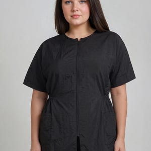 Zipper Jacket-Short with Elastic Sides for Stylist Groomer Nail Tech Barber