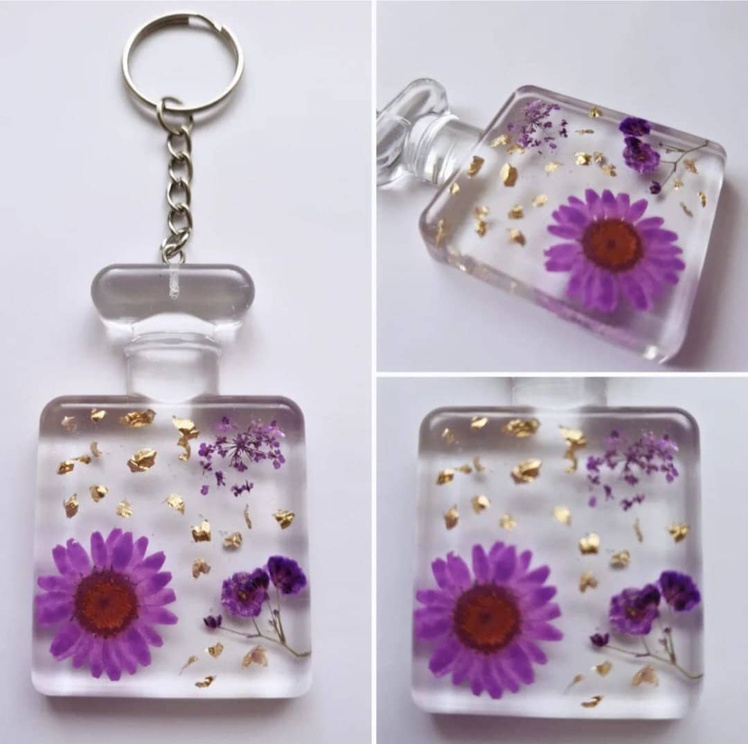 Real Flowers Resin Keyrings Design your own