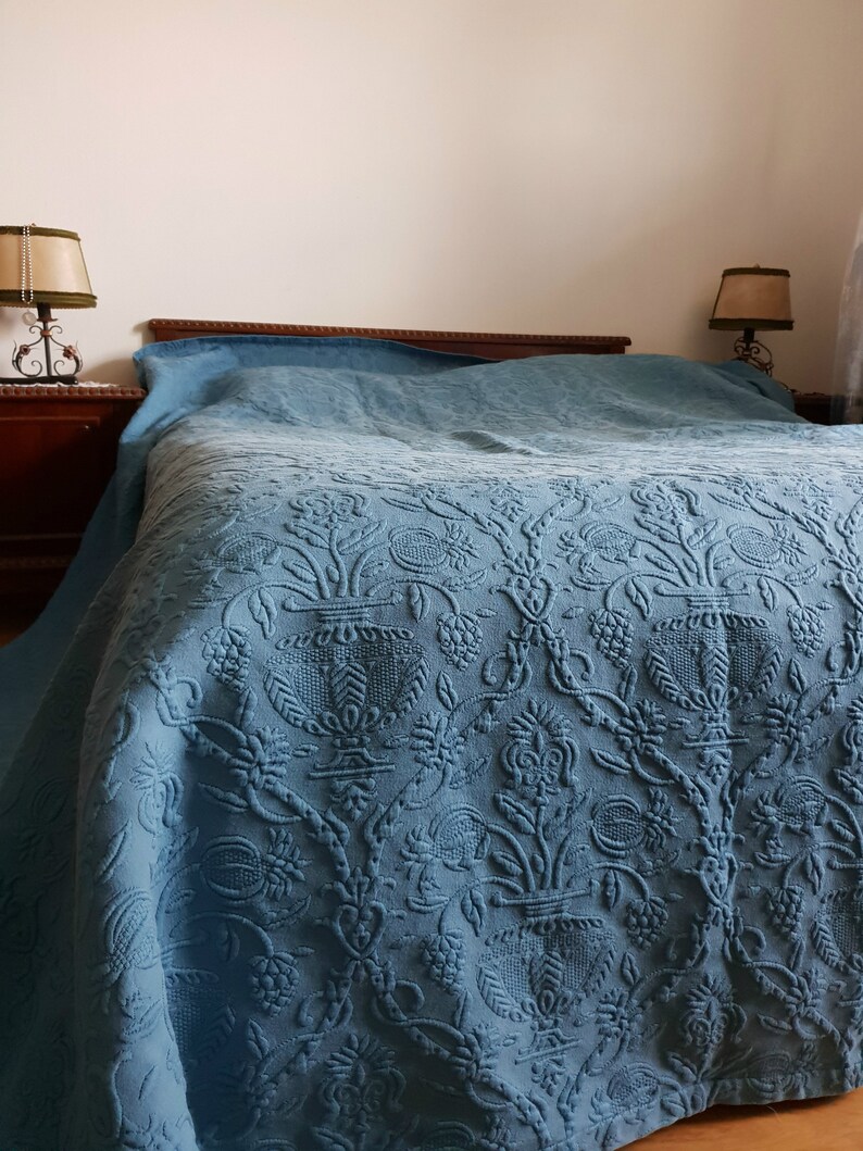 Vintage 1930s French Coverlet Yellow French Pique Bedcover & Blue