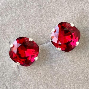 RUBY RED Earrings Stud, Apple Red Swarovski Earrings, Silver, Gold, Swarovski Crystal Stud Earrings, Christmas Earrings, Party Jewelry, Gift