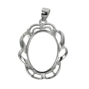 Colgante ovalado decorado en plata de ley 12 x 16 mm MTP1105