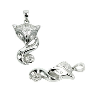 Fox Pendant in Sterling Silver With Cup & Peg Setting