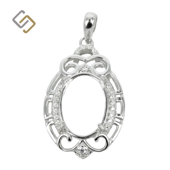 Oval pendant with classic twisty rope embellishment and soldered loop /& bail in sterling silver.