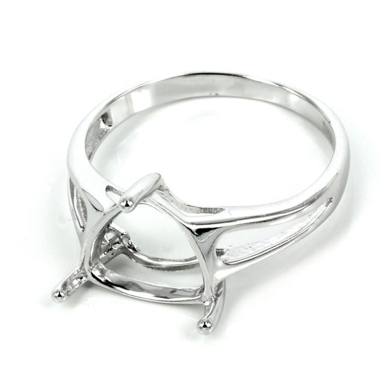 Split Shank Ring With a Trillion Setting in Sterling Silver 9mm