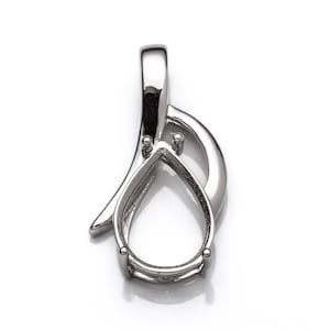 小物 Pear Bejeweled Cubic Zirconia Pear Drop Necklace - J GOODIN