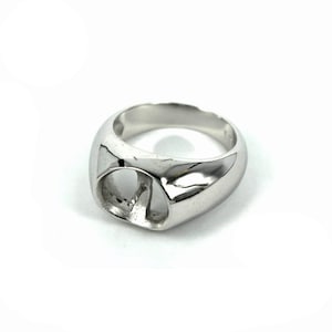 Tapered Ring with Oval Bezel Mounting in Sterling Silver 9x11mm | MTR211