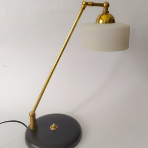 Ministerial desk lamp in brass and glass vintage midcentury modern italian design table stilnovo era